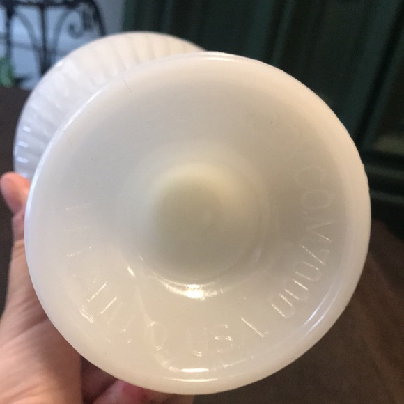 VINTAGE Milk Glass Vase Goblet - Picture 5 of 8